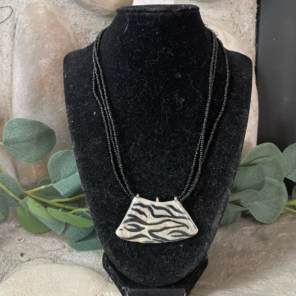 Zebra print bead necklace
